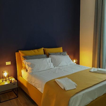 Urban Loft Napoli Lägenhet Exteriör bild