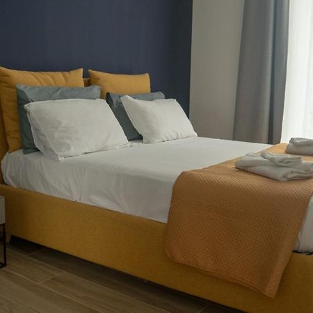 Urban Loft Napoli Lägenhet Exteriör bild